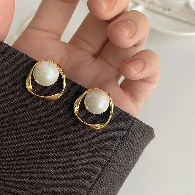 Imitation Pearl Earring for Women Gold Color Round Stud Korean Delicate Irregular Design Fashion Jewelry