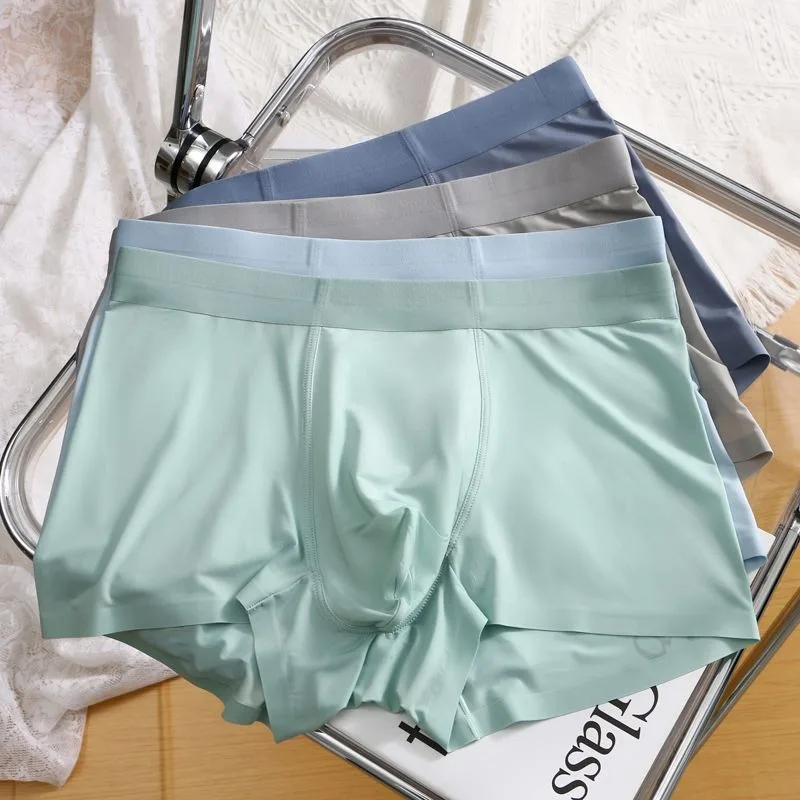 Ice Silk Men's Underwear Seamless Boxers Breathable Quik Dry Trendy High-end Antibacterial Trunk Underpants Boy Soft Comfortable