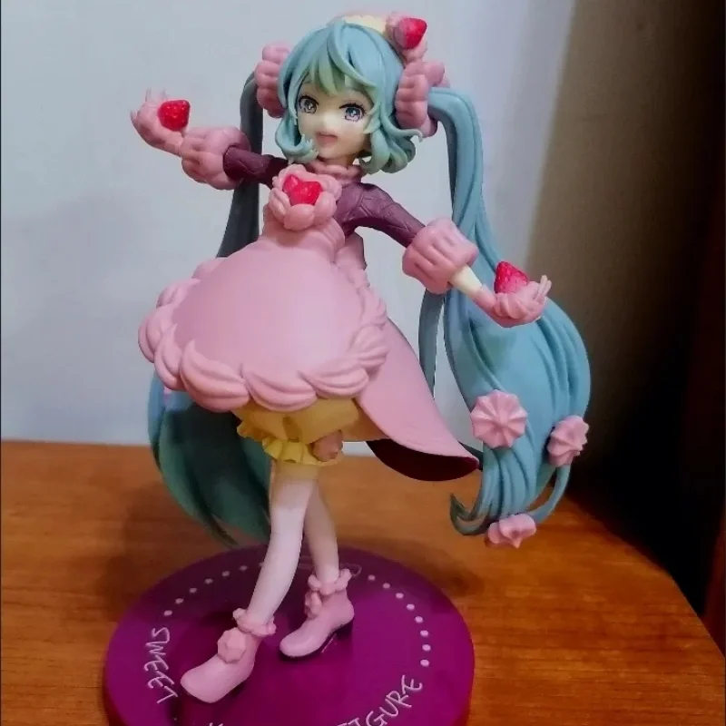 Furyu Hatsune Miku Sweet Strawberry Choco Figure - 17cm PVC Collectible Figurine