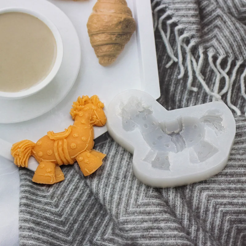 3D Trojan Horse Shape Soap Molds Aromatherapy Mold Handmade Tools for Perfume Soap Resin Craft Molds for Making