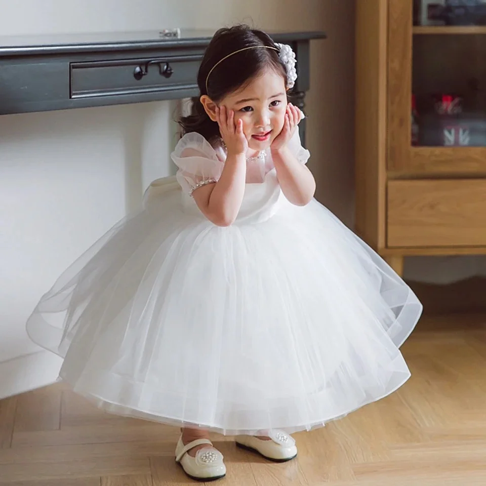 

Lovely White Flower Girl Dresses For Wedding Birthday Party Tulle Puffy Beading Knee Length Bow First Communion Gowns Wear