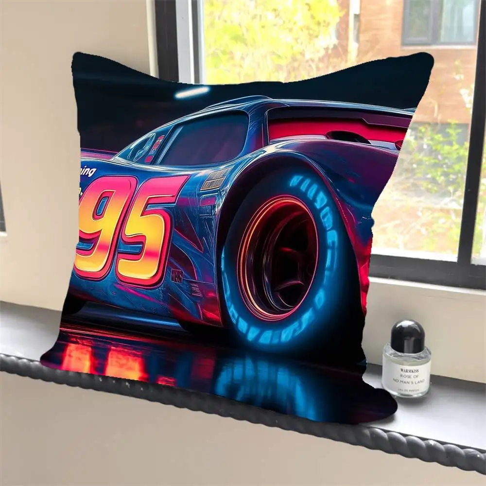 1PC Cartoon Autos Film Lightning Mc Königin Kissen Fall Platz Schlafzimmer Sofa Freizeit Komfort Kissen Auto Hause Dekoration – Detail 11