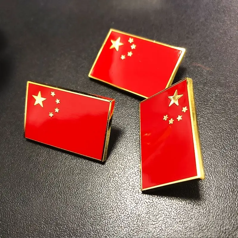 

Chinese National Flag Brooch High End Five Star Red Flag Magnet Badge Commemorative insignia Metal Ethnic Pins Emblem