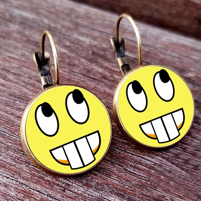 화려한 얼굴이 담긴 유리 돔 귀걸이로 감정을 표현하는 재미있는 여성용 액세서리
