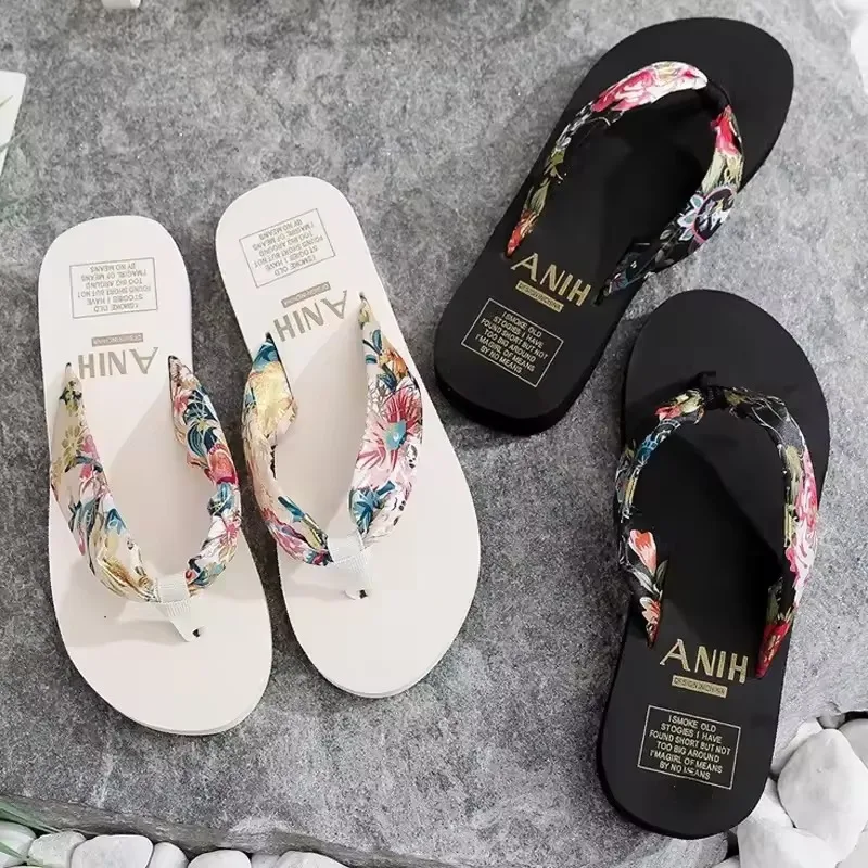 2025 Fashion Women Flip Flops Summer Beach Platform Slippers Casual Outside Wedges Sandals Summer Women Shoes