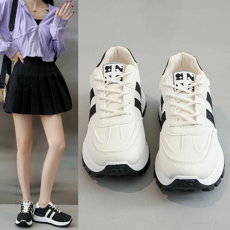 New Striped Large Women Thick Sole Board Shoes Front Lace Up Small White Shoes Low Top Casual Sports Sneakers Women