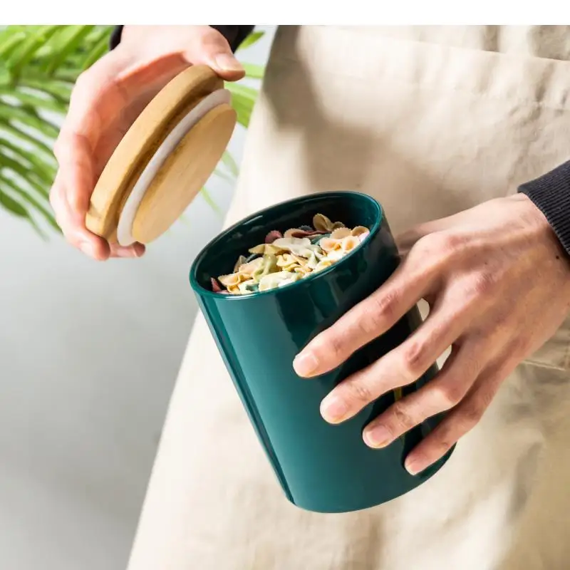 Creative Ceramic Storage Jar Tea Coffee Tank with Lid Sealed Jar Household Kitchen Dried Fruit Nut Storage Tanks Snack Candy Can