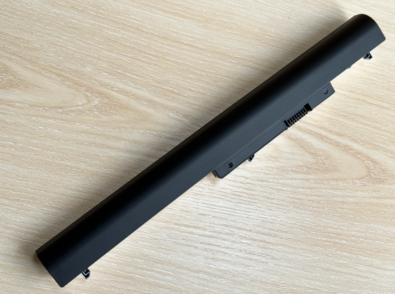 Akku Für HP Laptop LA04 – 2200mAh, 14,8V, Ersatz Für Pavilion 14/15, 248 G1, 340 G1 Und Mehr