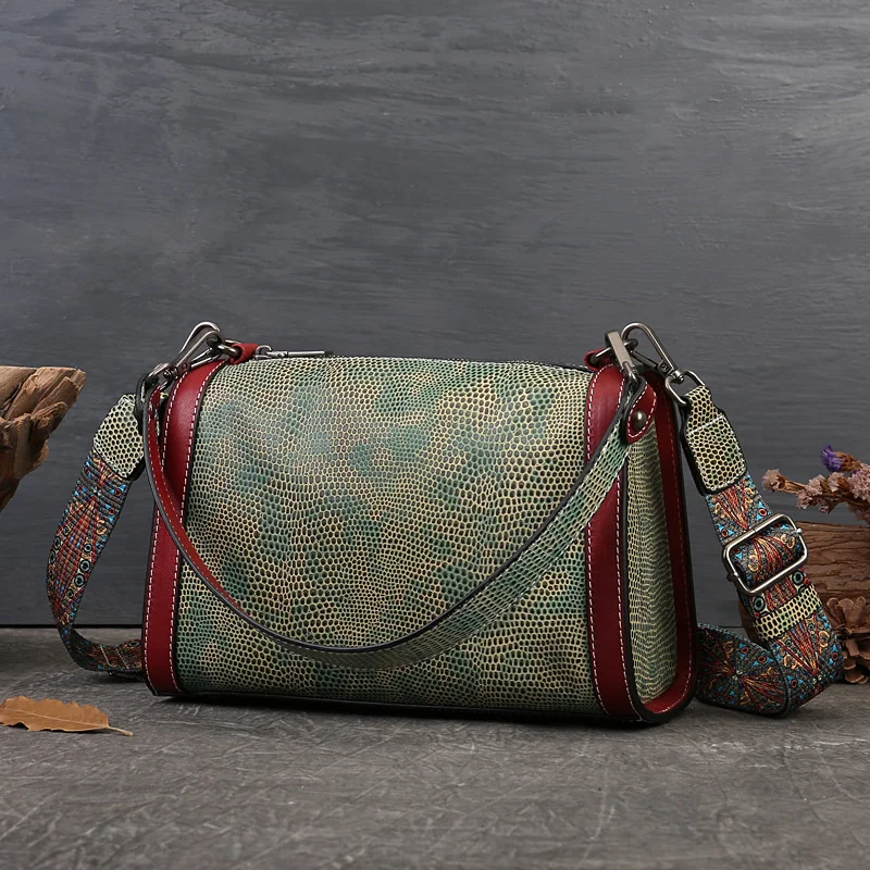 

Fashionable leather women's bag contrast color single shoulder bag personality snake underarm Baotou layer cow leather zipper