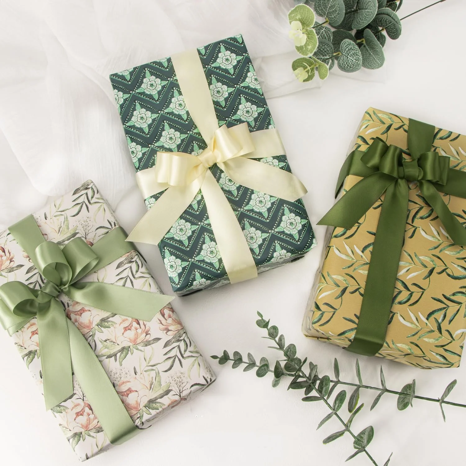 Elegant Sage Green Satin Ribbon for Crafts & Decor - 4cm x 24 Yards