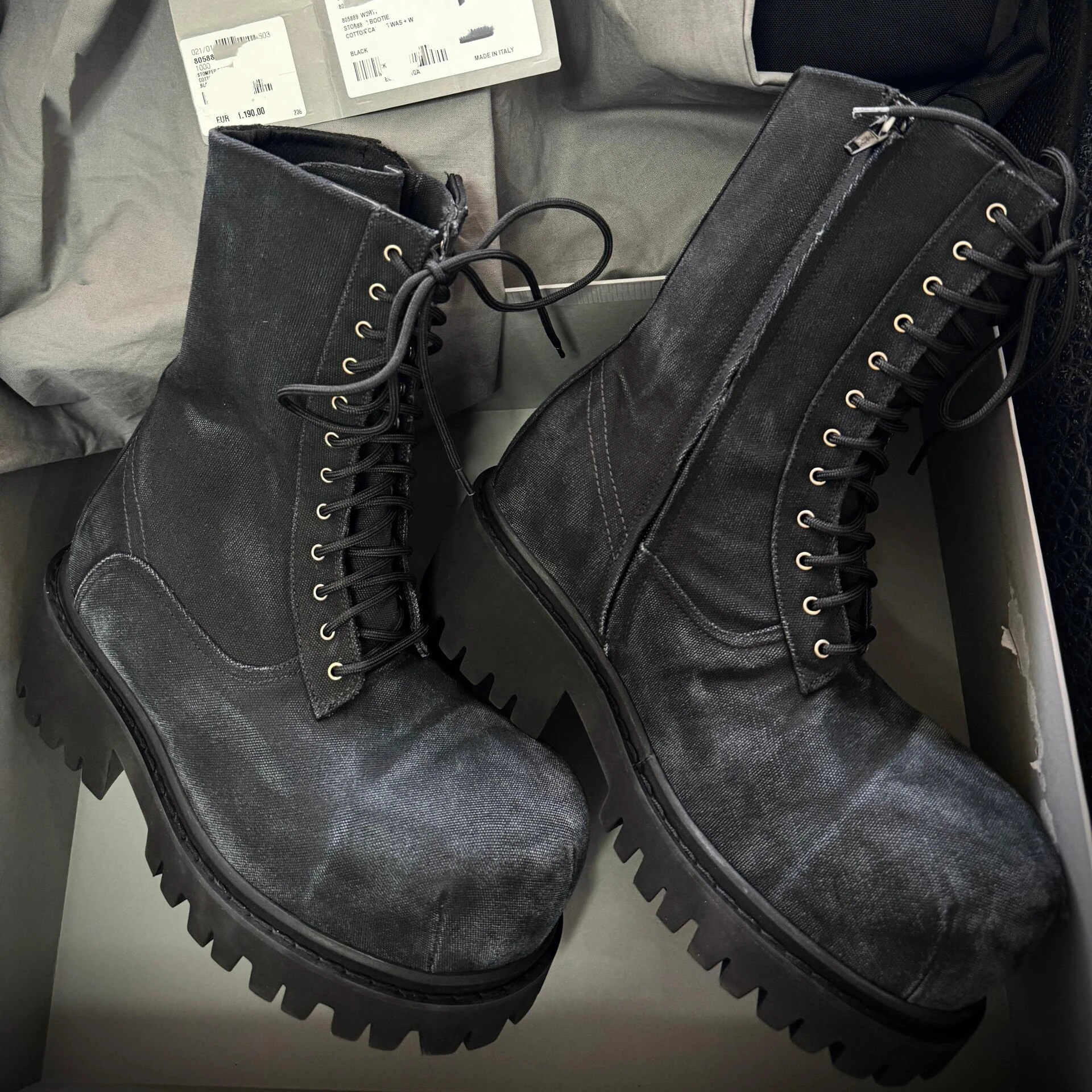 מגפי מרטין בסגנון רטרו לגברים, מגפי אביר כהה, מגפי אופנוע מדבריים, סוליה עבה, מגפי עבודה קצרים עם הגבהה, בסגנון פאנק