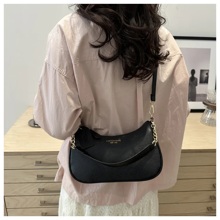 Fashion Classic Letter Graphic Design Solid Color PU Leather Crescent Y2K Underarm Shoulder Bags for Women's Tote Crossbody Bags