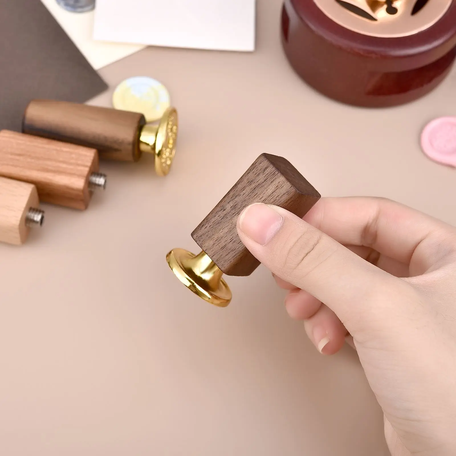 Manico in legno di qualità sigillo di cera accessori per timbri portatile Mini strumento di tenuta fai da te manici in noce perlato retrò Post regali decorativi - immagine 4