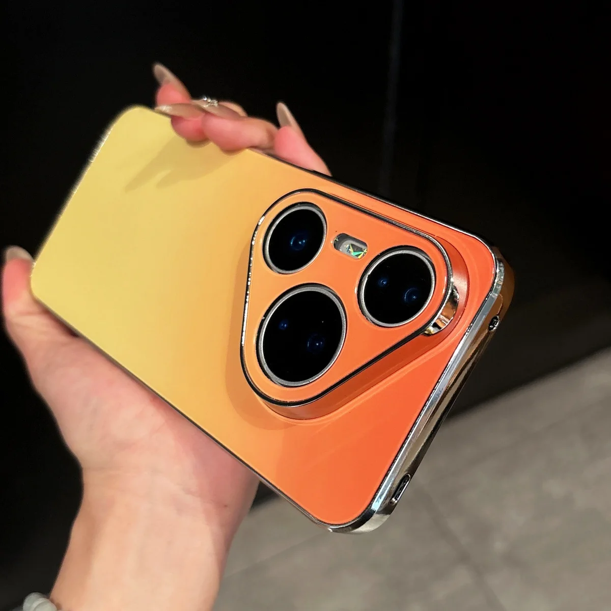 Frosted Gradient Hit Color Phone Case - Instantly Changes to Official Orange Sea Soda Cover
