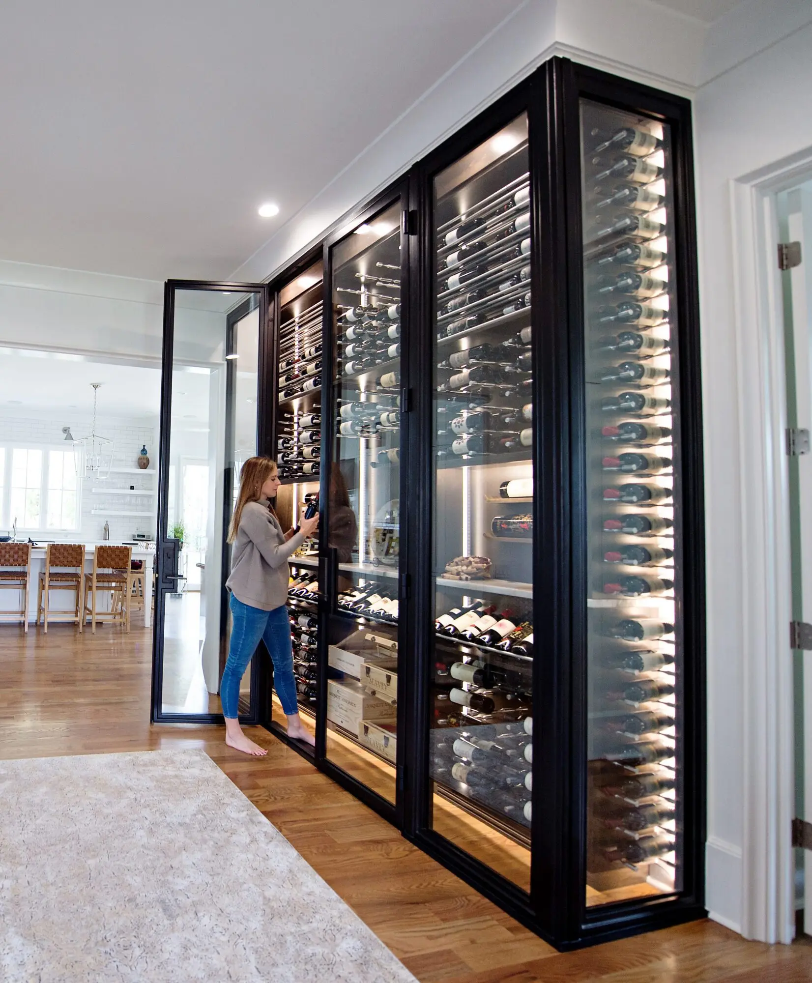 High Quality Temperature Control Dual Zone Compressor Wine Fridge Wine Cabinets with Rack