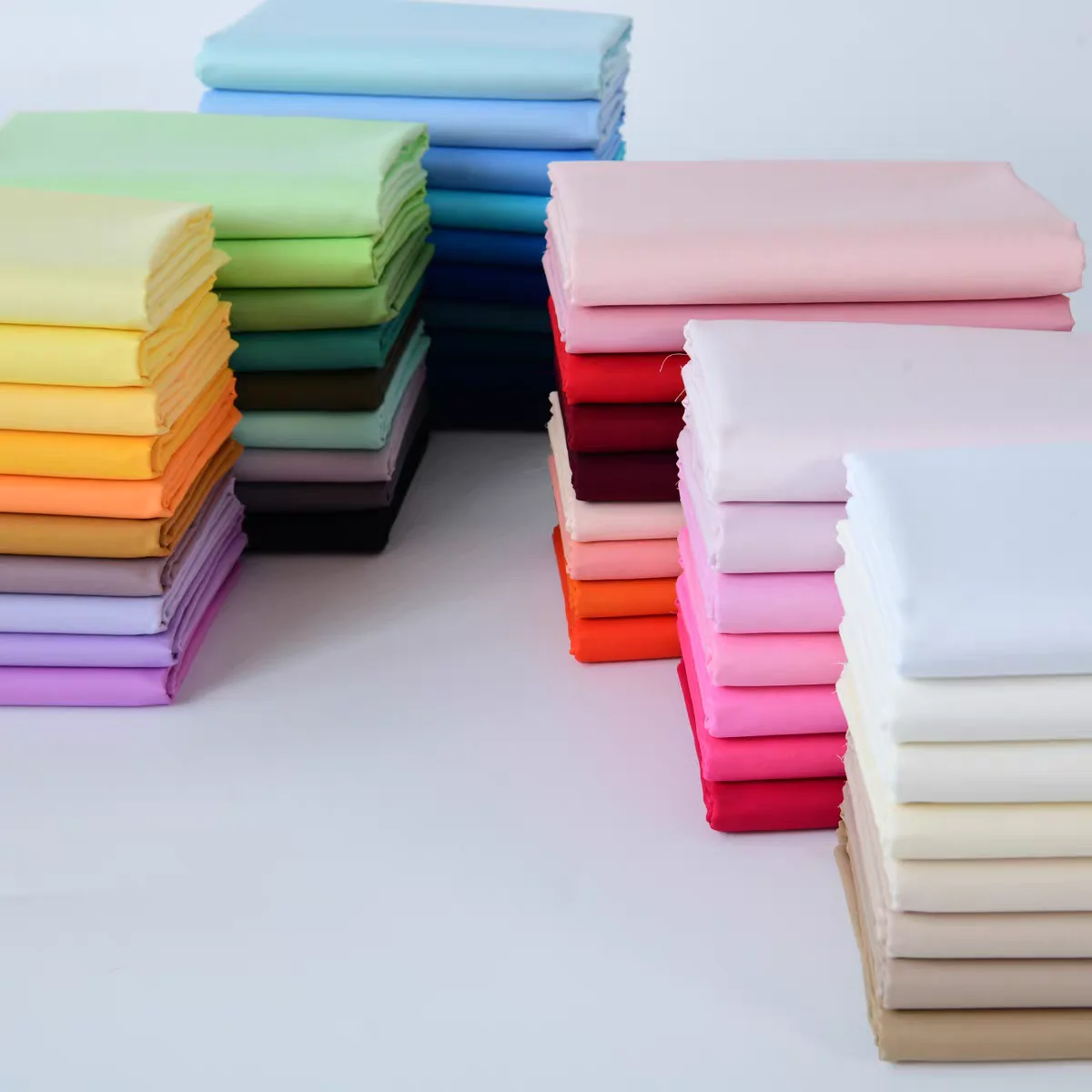 Premium Soft Lined Cotton Fabric for Summer Garments – 140x50cm, High-Count 60s, 110g/m²