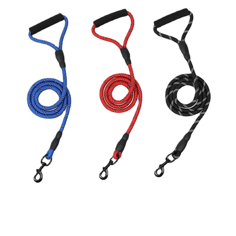 DogLeashRopeNylonAdjustableTrainingStrapReflectiveDogOutside