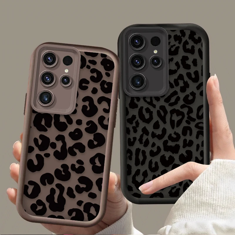 Chic Black Leopard Print Phone Case