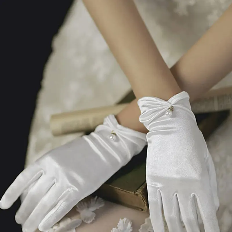 

Женские тонкие перчатки с защитой от УФ-лучей, элегантные атласные варежки с закрытыми пальцами для вождения, танцевальные рукавицы с жемчужной подвеской, 1 пара