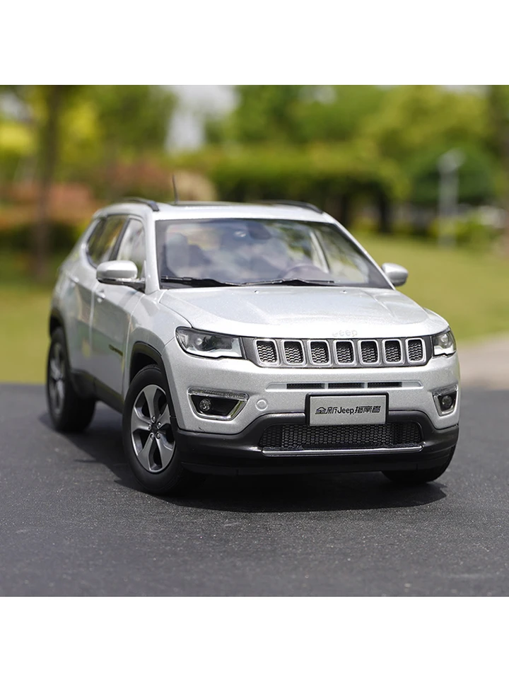 ☆スケールモデルカー 1/18 スケール Jeep ジープ M624 コンパス