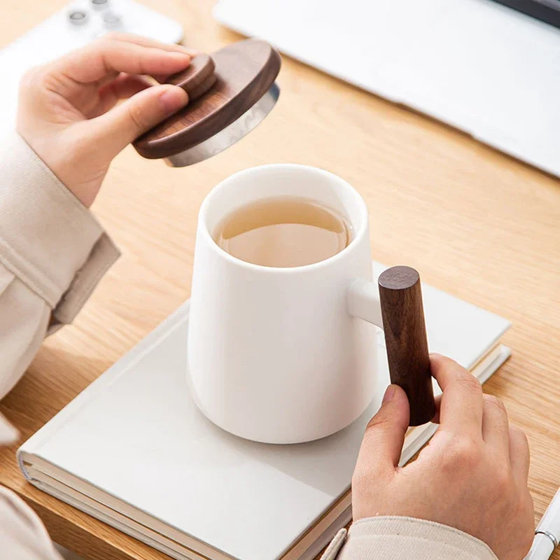 Chinese Creative High Temperature Resistance Tea Mug Ceramic Home Office Equipped with Stainless Steel Walnut Cover Gift Box 1Pc