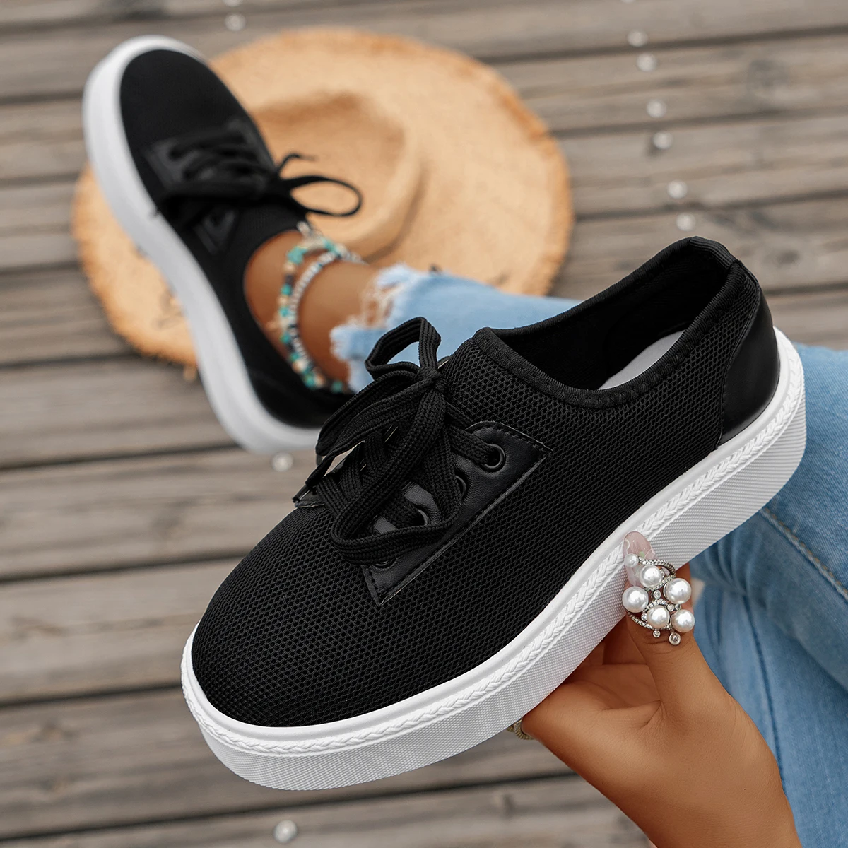 New Casual Flats Canvas Sneakers Women Outdoor Solid Color Shallow Sports Shoes Tennis Female Streetwear Lace Up Vulcanize Shoes