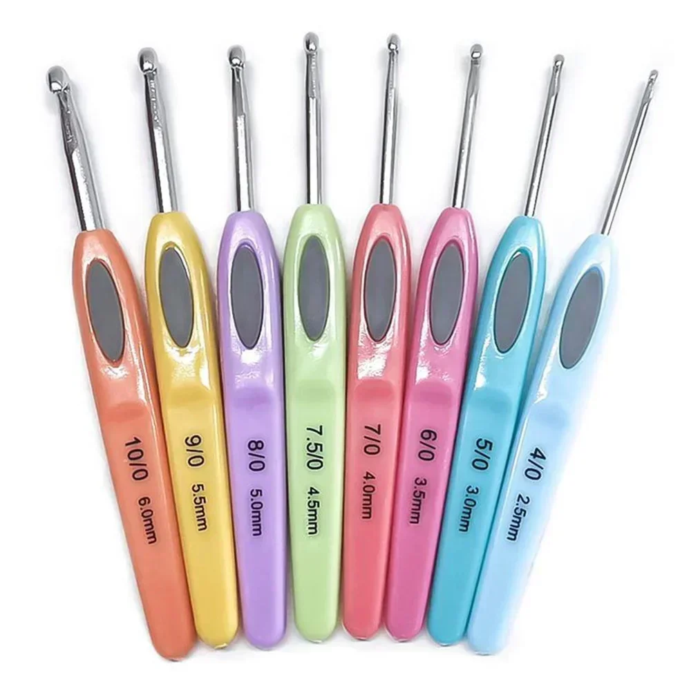Delysia King 8 pcs/set of colorful soft plastic handle sweater crochet needle set 2.5-6mm crochet needles