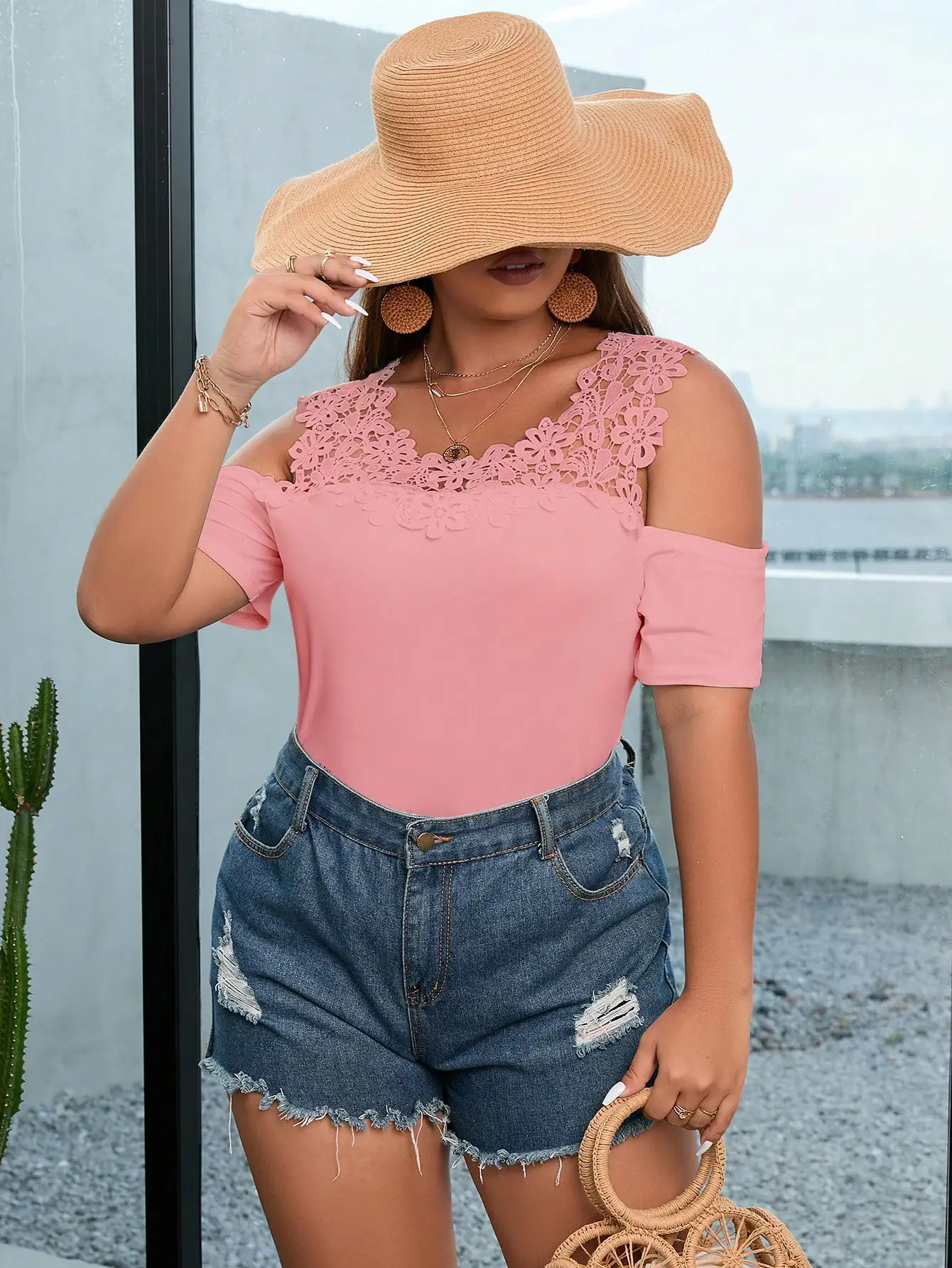 

Тонкая женская одежда, кружевная Однотонная футболка с цветными блоками, облегающая и эластичная женская футболка на лето, Новинка