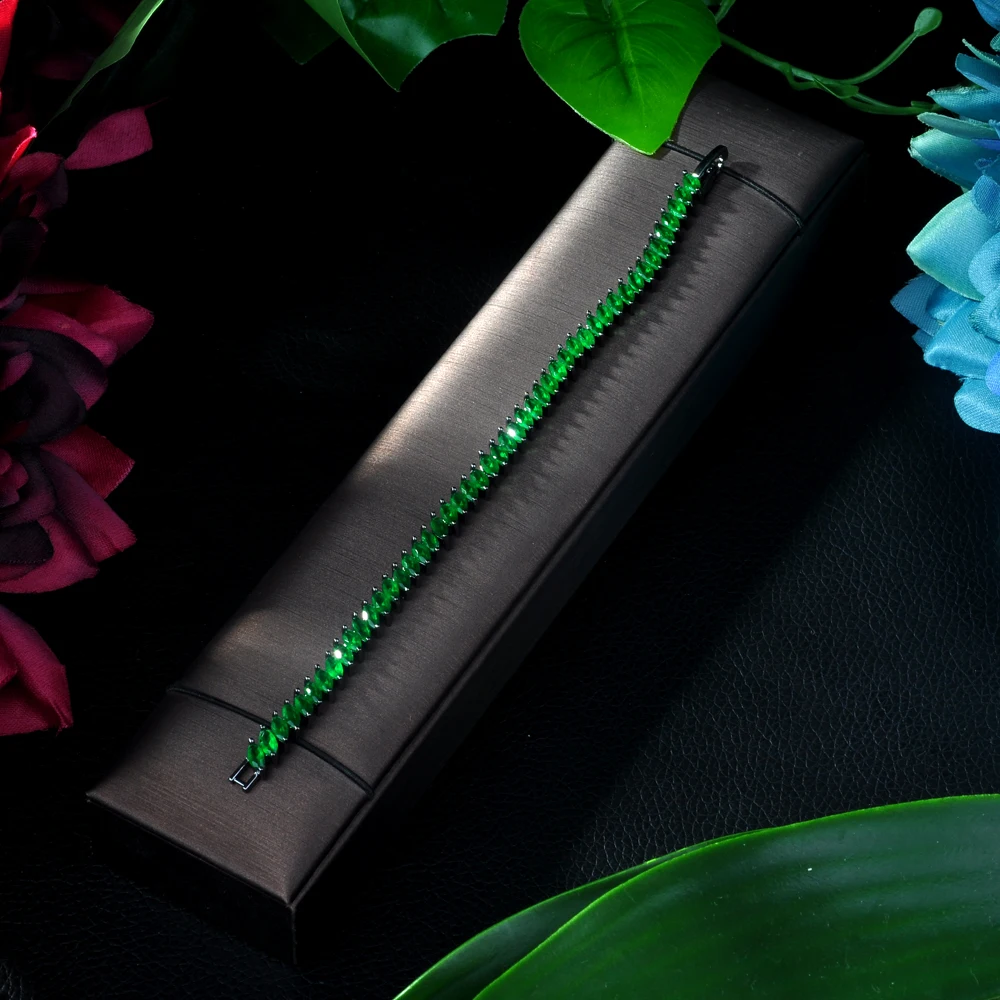 

Fashion Women Fashion Jewelry Gorgeous Green Color Spring Flower Cubic Zirconia Connected Tennis Bracelet for Brides B-41