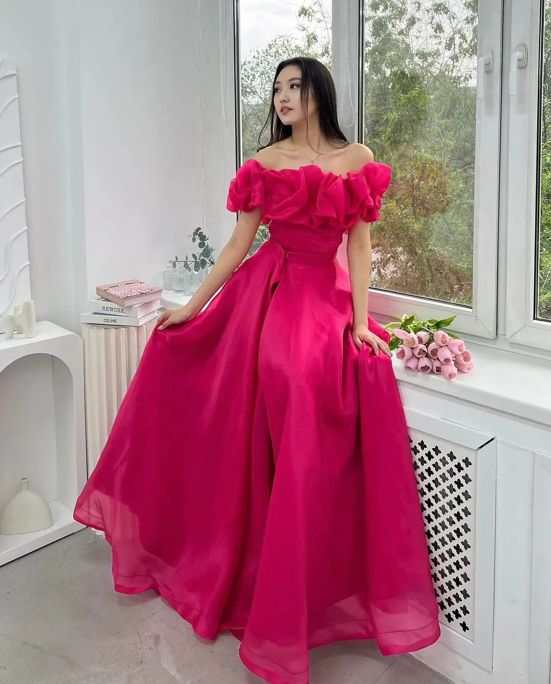 

Elegant Off The Shoulder Prom Dresses Sleeveless Pleated Floor Length Party Dresses Evening Dresses