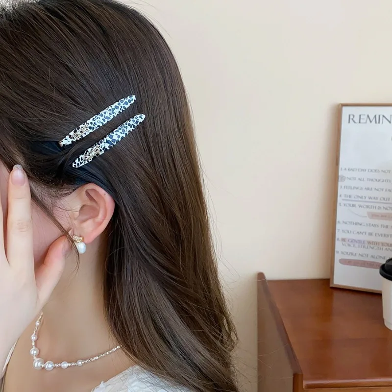 2/6Pcs Verschmieren Acryl Haar Clips für Frauen Vintage Mini Nette Ein-linie Pony Clip Bunte brief Kopfbedeckung Haar Zubehör Set – Detail 4