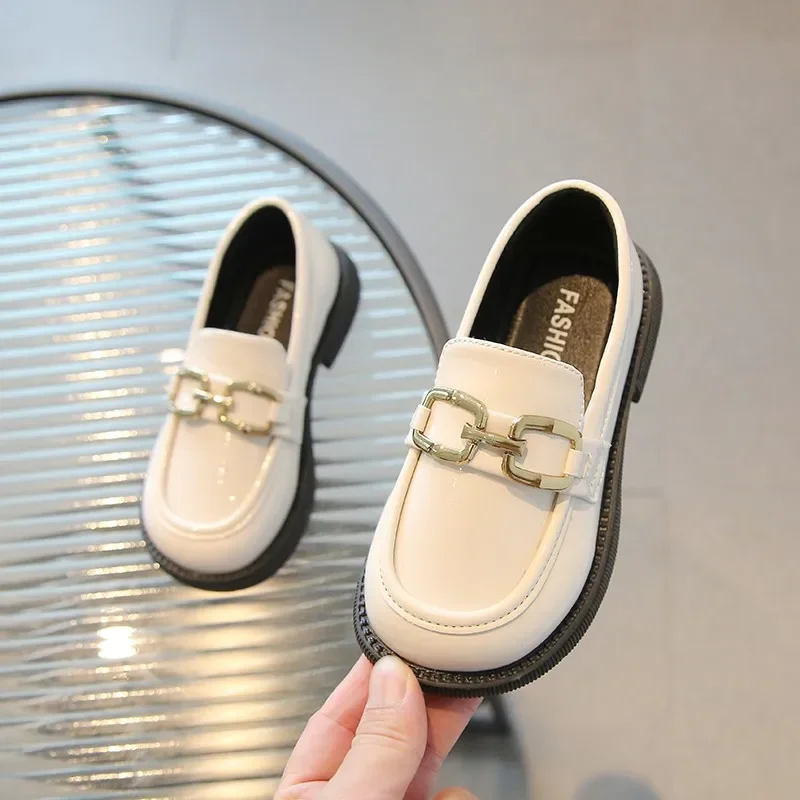 Girls Leather Shoes Spring New Kids Fashion Britain Style Casual Classic Buckle Loafers Black Glossy Breathable Slip-on leather shoes girls shoes girls flats