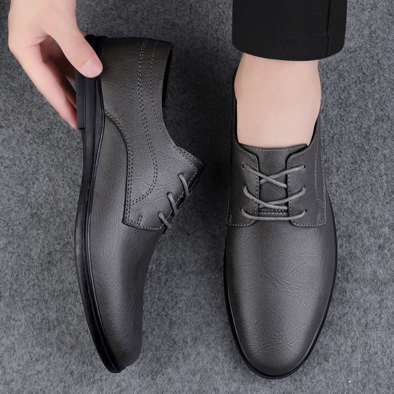 Scarpe Da Guida In Pelle Casual Piatte Da Uomo In Vera Pelle Di Alta Qualità Traspiranti Scavate Classiche Nere/Grigie