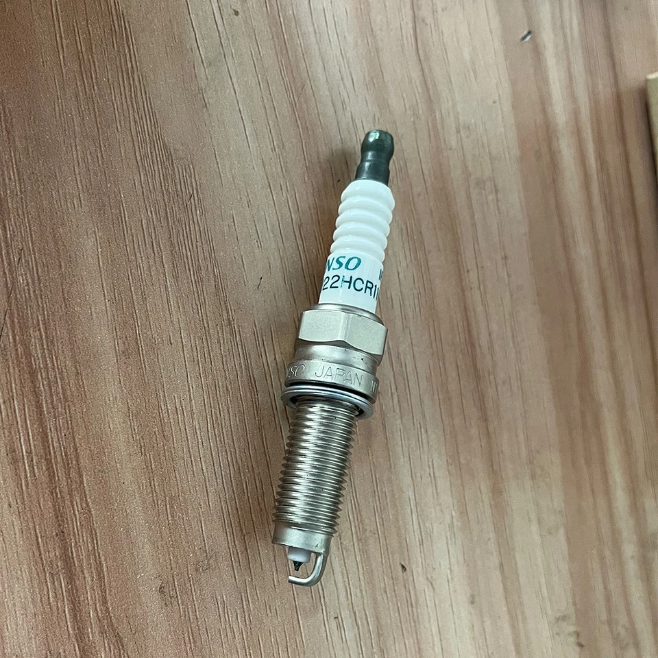 sug＊ Iridium Long Life Spark Plug - Turbo - Denso SK20HR11