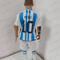 ⁦مجسم ليونيل ميسي منتخب الأرجنتين رقم 10 بمفاصل متحركة بطول 30 سم | Figland 1/6 Lionel Messi Argentina No.10 Articulated Action Figure 30cm⁩ - الصورة ⁦2⁩