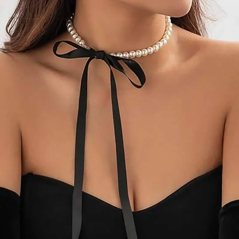 Collana di strass con fiocco, elegante papillon di strass, girocollo di cristallo di strass, collana scintillante, gioielli glamour per feste - Italia