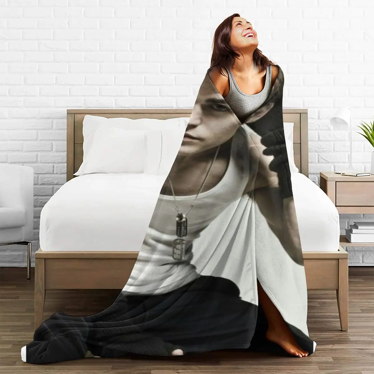 Paul Wesley �����̾� ���̾ ���, �ܿ�� �ö��� ���, �ٱ�� �ε巯�� ������ ���, ħ�� �߿� ħ�뺸