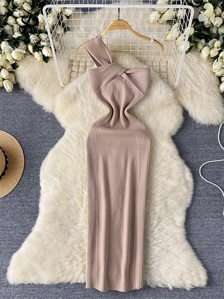 فستان نسائي