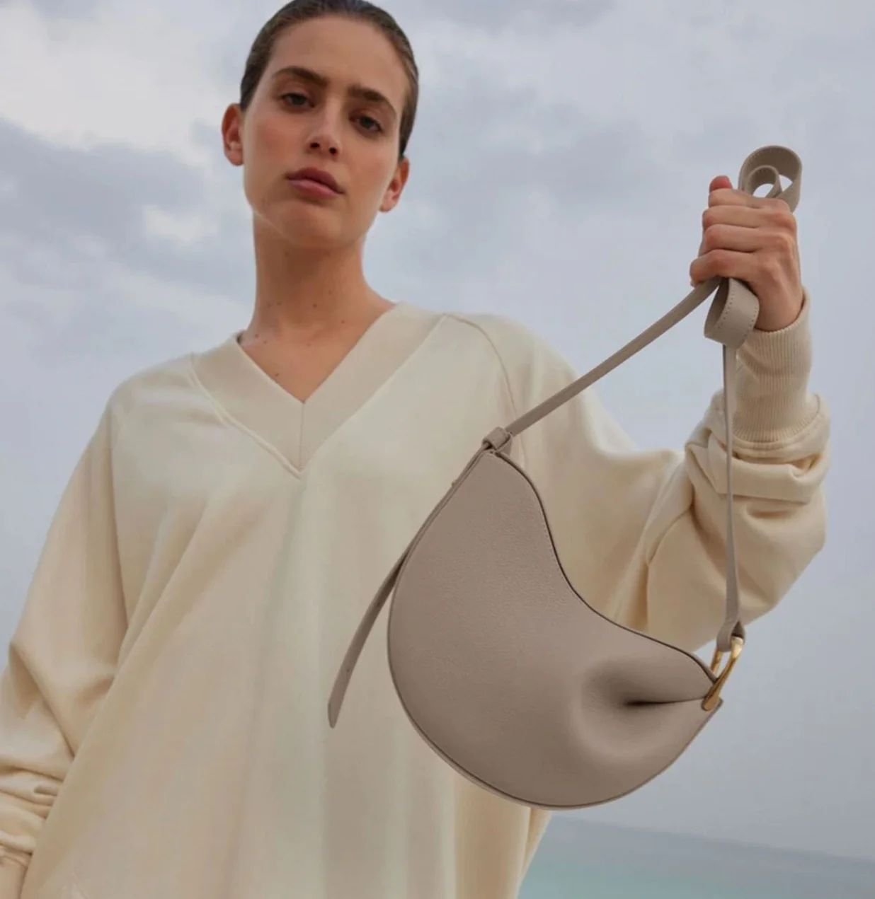 women's 2024 new exquisite fashion saddle dumpling single shoulder diagonal cross small bag_voghion.com