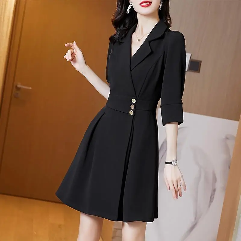 Black Suit Dress Autumn New Item Small Black Dress Hepburn Styl Age Reducing Waist Cinching Slimming Temperament Goddess Dresses