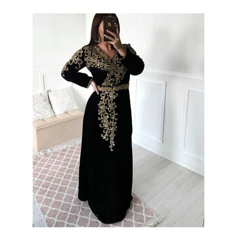 Black Dubai Moroccan Velvet Long Shirt Fish Cut Arab Abaya Handmade Beaded Long Shirt