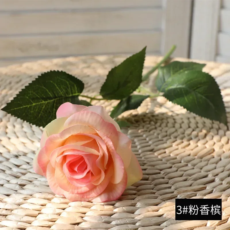 thumbnail image 1 of Rosas artificiales de látex de tacto real de silicona para decoración de bodas, fiestas en el hogar, flores falsas, regalo de Navidad y Año Nuevo, 1 of 5