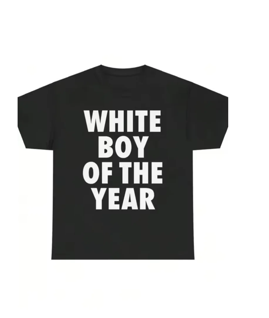 White Boy of the Year Text T-Shirt Damen 2026 Lustige Meme Grafik-T-Shirts Ausdrucksstarke Streetwear Mode Y2K Vintage Kurzarm-T-Shirts