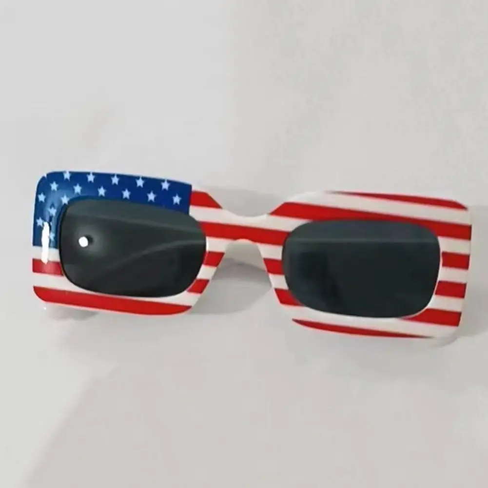 

July 4th Celebration Sunglasses American Independence Day Sunglasses Patriotic Flag Print Retro Frames for 4th July Celebration