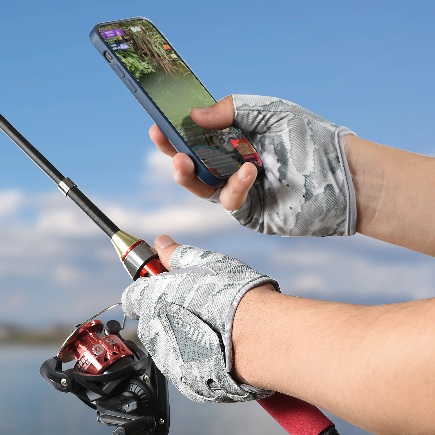 Gloves Fingerless Fishing Gloves are designed for Men and Women Fishing, Boating, Kayaking, Hiking, Running, Cycling Gloves