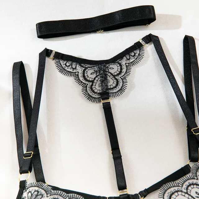 Heavy Industry Embroidered Lingerie Five Piece Set 2