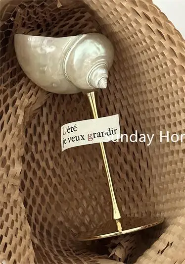 Description Picture 4 of itemHandmade Natural Conch Shell Wine Glass Champagne Cocktail Twisted Cup Pole Wine Cup Barware Table Decor Borosilicate Glass