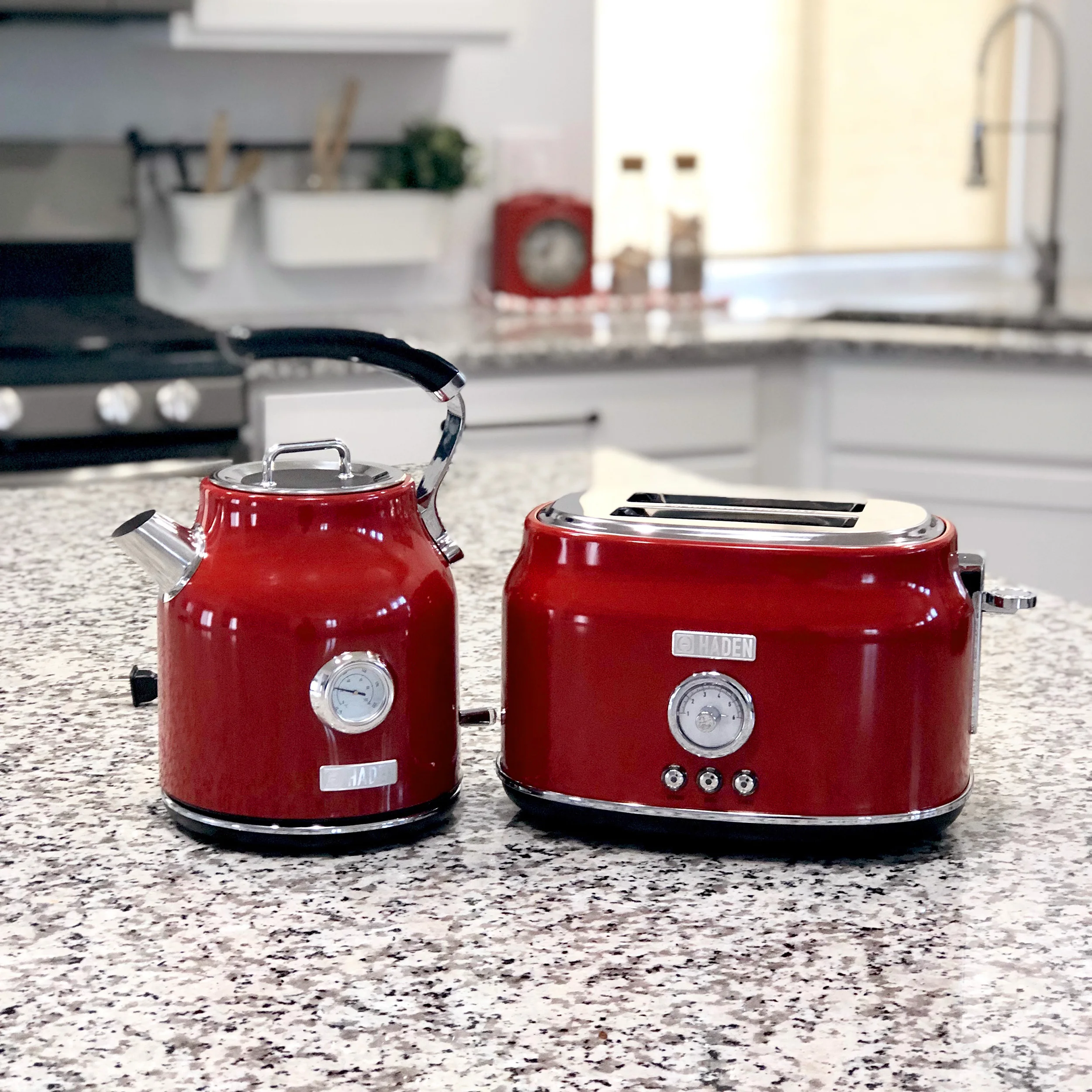 https://ae01.alicdn.com/kf/S79f4c0a8fb6740b5b485bddeacb34db8y/1-7-Liter-Stainless-Steel-Electric-Tea-Kettle-Red-75000.jpg