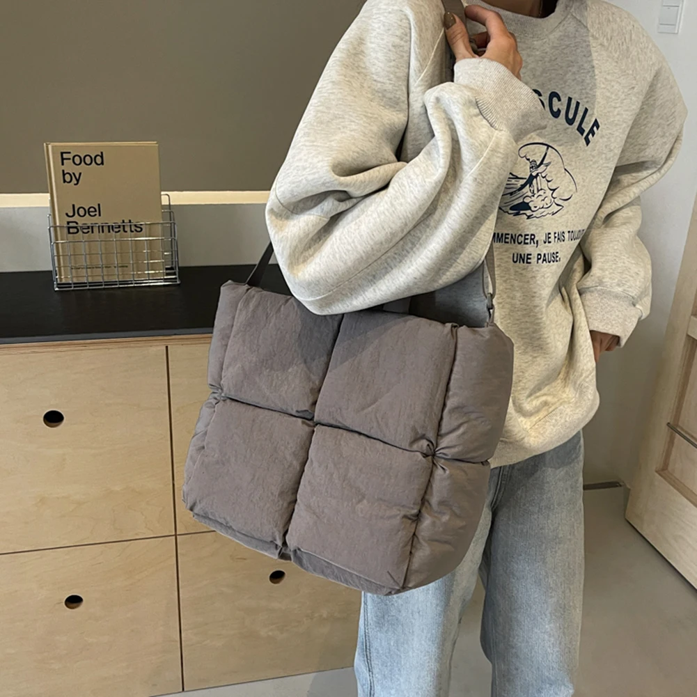 Women Soft Crossbody Bags Large Capacity Puffer Satchel Bags Solid Color Fashion Messenger Bags Adjustable Strap Padded Handbags