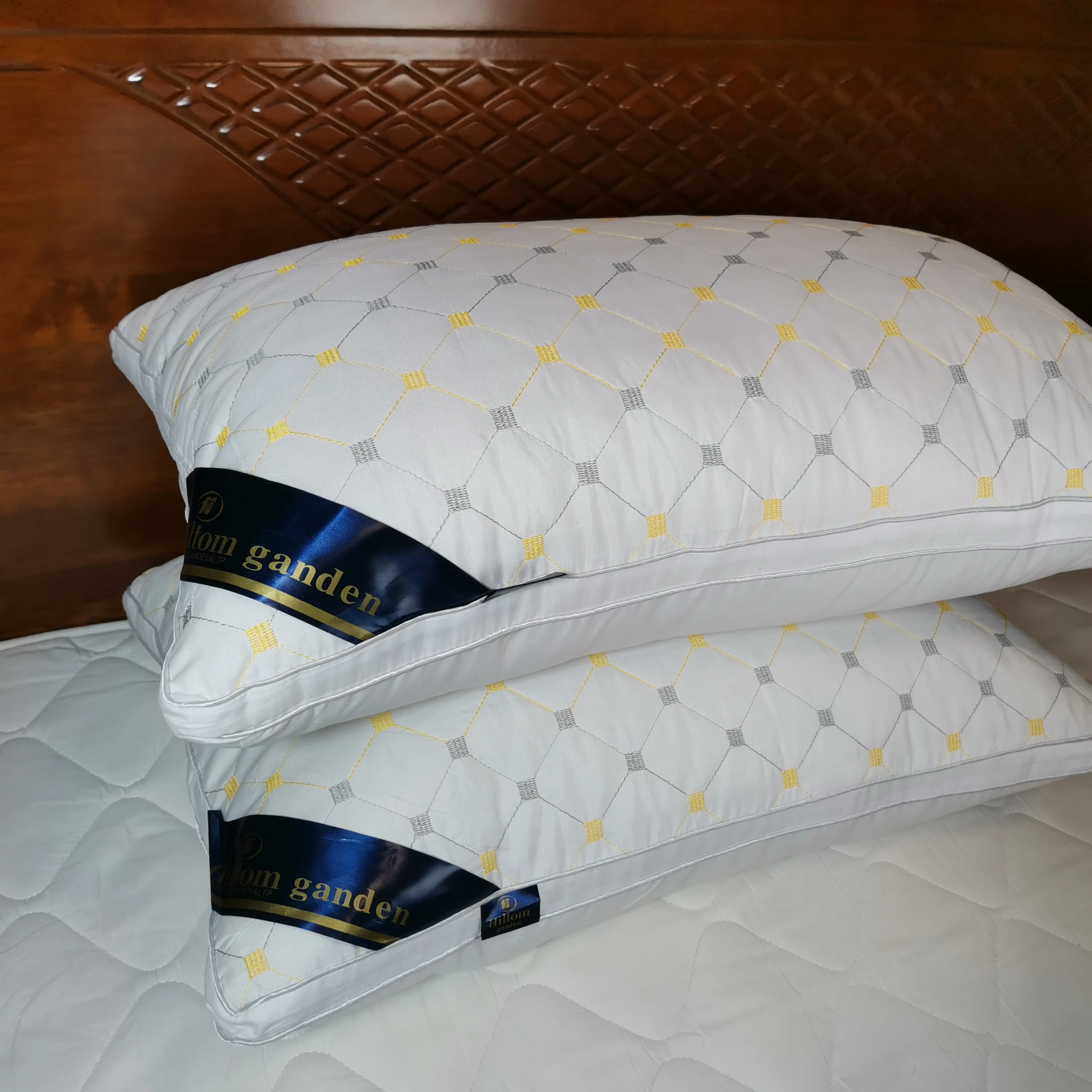 Non-collapse Hotel Pillows for Cervical Spine Protection and Sleep Aid Non-deformationHome Use Dormitory Single Pillow Core